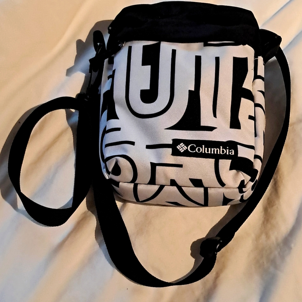 Columbia shoulder bag